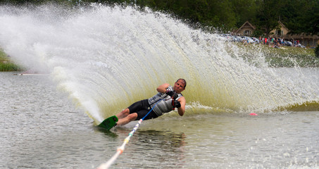 slalom waterskier
