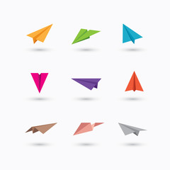 Fototapeta na wymiar Colorful paper plane icons