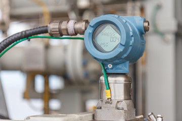 Digital pressure gauge for monitor process controller industry oil and gas , Use in service and maintenance, Programmable logic controller used in sea offshore.