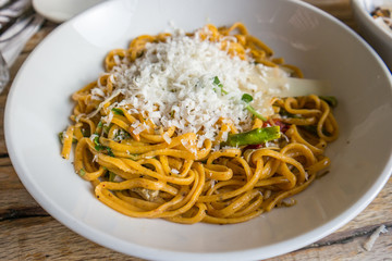 Spaghetti with Parmesan 