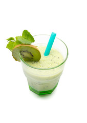 Healthy green smoothie with spinach and kiwi