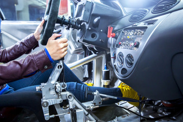 Fototapeta premium female hand on the gearshift race car