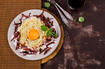 Traditional pasta carbonara