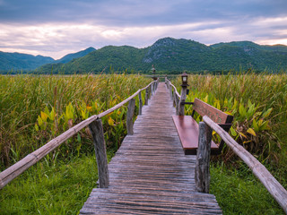 Fototapeta premium Sunrise over the lake in the village.