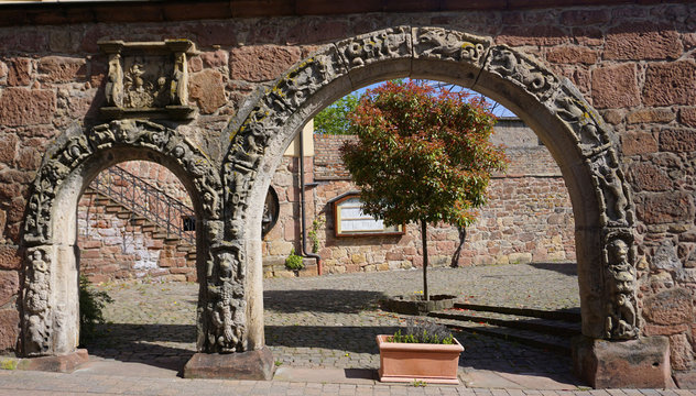 Alte T&uuml;ren und Tore aus Deutschland