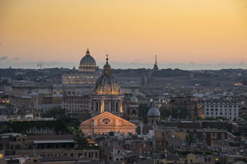 Fototapeta na wymiar vista di roma al tramonto