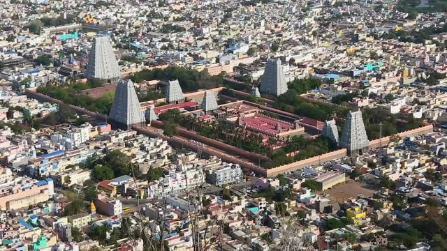 Top view of the Tiruvannamalai city and Arunacheshvara Temple.