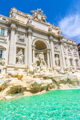 Plakat Neptune statue and the Trevi Fountain in Rome, Italy