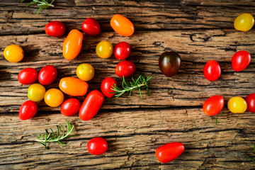 Olive oil and tomatoes © dominikab
