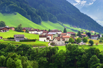 Fototapeta na wymiar Stunning alpine landscape in canton Uri, Switzerland