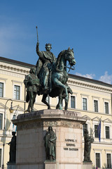 Obraz premium Denkmal - König Ludwig I. (Reiterdenkmal) München 