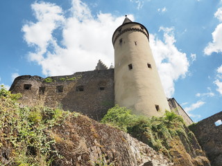 Vianden - Burg und Gemeinde in der "Luxemburgischen Schweiz" 
