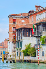 Fototapeta premium canal with buildings in Venice, Italy