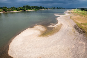 Rhein bei Düsseldorf