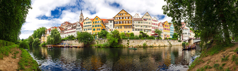 Die Neckarfront von Tübingen mit Hölderlinturm, Baden-Württemberg - obrazy, fototapety, plakaty