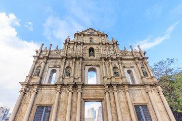 Fototapeta na wymiar Ruins of St. Paul's. Built from 1602 to 1640, one of Macau's best known landmarks. In 2005, they were officially listed as part of the Historic Centre of Macau, a UNESCO World Heritage Site.