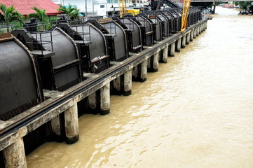 Fototapeta premium Floodgate at Chao Phraya River.