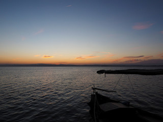 Obraz premium Atardecer albufera barca