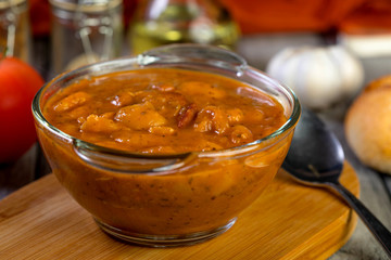 Stewed beans in tomato sauce.