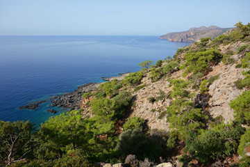 Fototapeta na wymiar Coastline between Sougia and Agia Roumeli, E4 European long distance hiking path, Crete, Greece