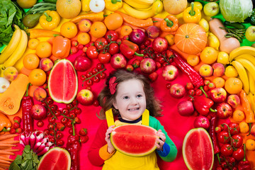 Fototapeta na wymiar Healthy fruit and vegetable nutrition for kids