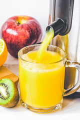 process preparation of fresh juice in juicer