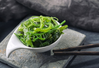 Japanese seaweed salad © Elena Schweitzer