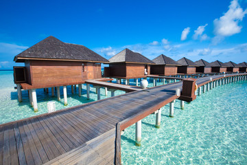 Obraz premium tropical Maldives island with beach