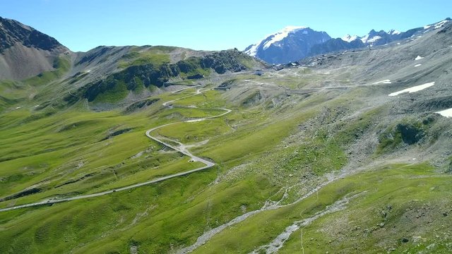 Aerial 4K - Stelvio National Park (IT) - Panoramica del Passo dello Stelvio versante lombardo