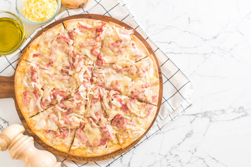 Tarte flambé pizza