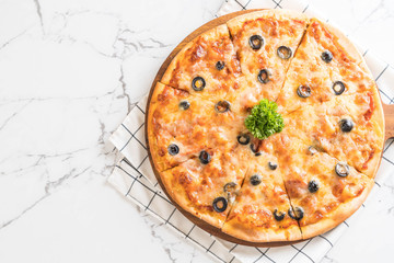 pepperoni pizza with olive