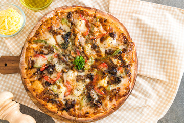 bbq pork pizza