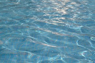 Прозрачная вода.