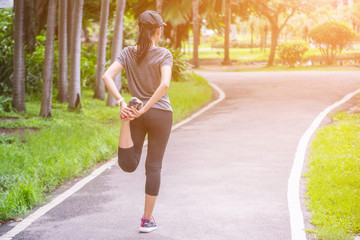 Fototapeta na wymiar Young woman is running exercising.