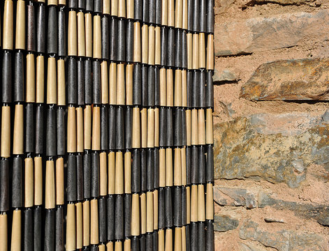 Cortina mosquitera  de canutillos de pl&aacute;stico 