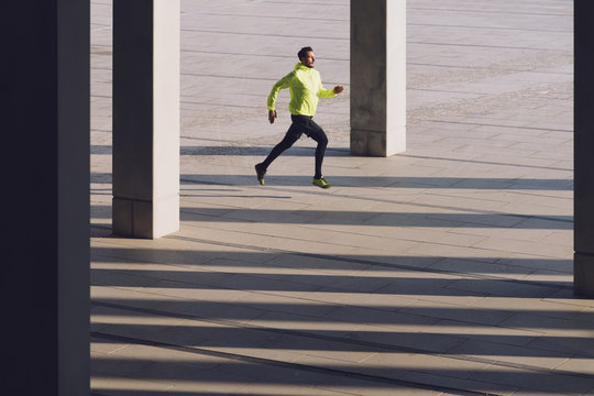 Running am Flughafen BER in Berlin