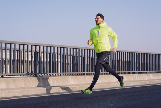 Running am Flughafen BER in Berlin