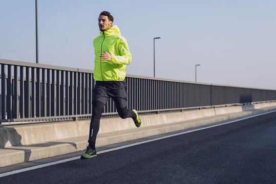 Running am Flughafen BER in Berlin