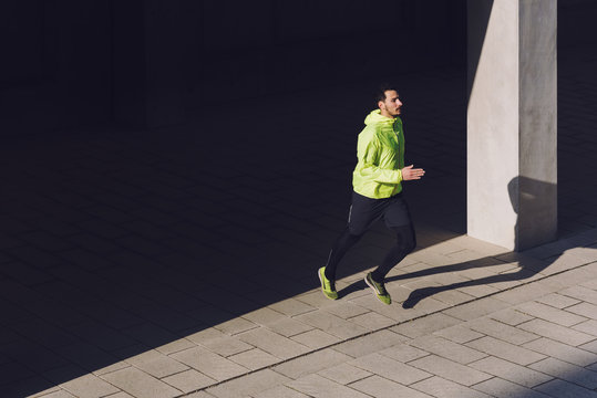 Running am Flughafen BER in Berlin