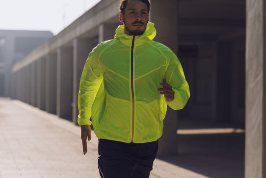 Running am Flughafen BER in Berlin
