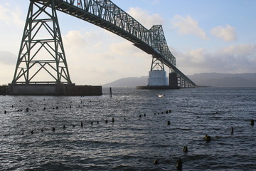 Bridge between Oregon and Washington
