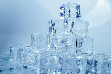 Ice cubics