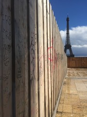 Tour Eiffel Baricade