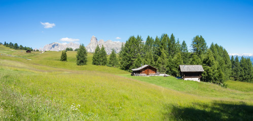 Obraz premium Barns and huts of the Dolomites, Val Badia, Sud Tirol, Italy