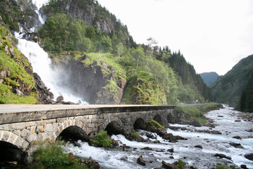 Chute d'eau de Latefoss norvège
