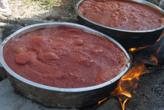 Maulbeere Marmelade wird gekocht