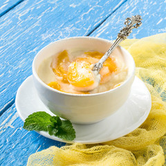 Creamy apricot dessert
