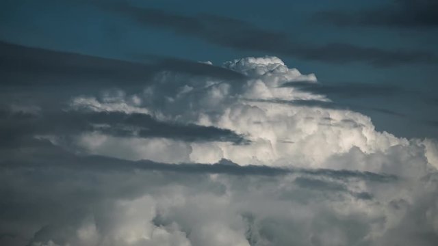 Cumulonimbus clouds timelapse at day