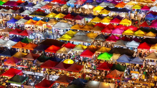 The Train Night Market Ratchada, also known as Talad Nud Rod Fai, is a new offering from the people behind the venerable Train Night Market in Srinakarin,Bangkok.
