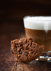 Chocolate chip cookie and cafe latte